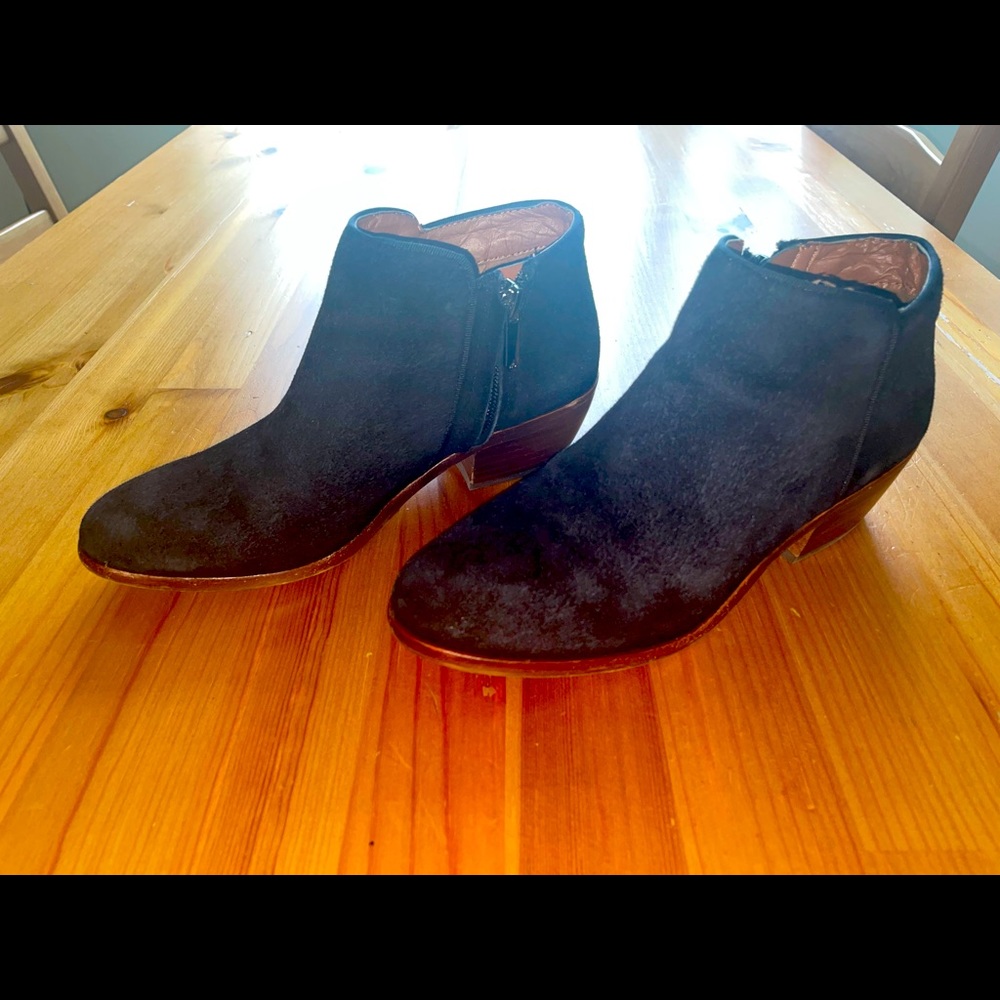 Cute Booties Size 4.5